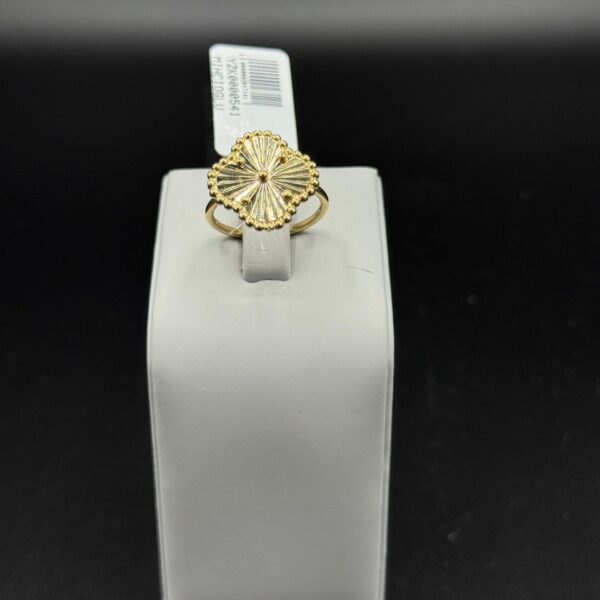 14 Ayar Çiçek Desenli Yüzük