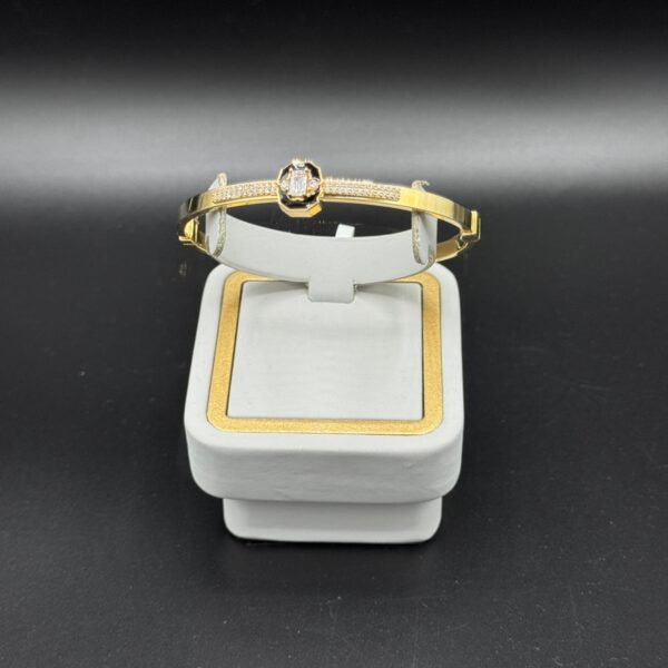 Taşlı Kelepçe 14 Ayar Altın