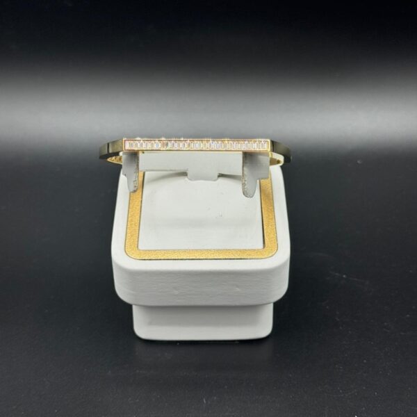 Taşlı Desenli Kelepçe 14 Ayar Altın