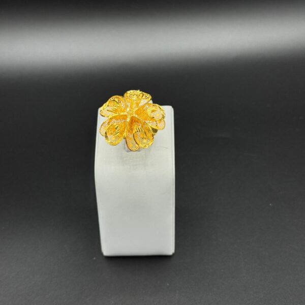 22 Ayar Çiçek Desenli Altın Yüzük